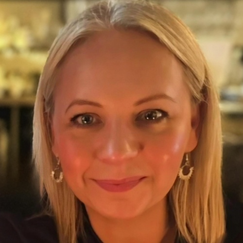 Hayley Thompson